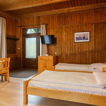 3a Δωμάτια σε οικογενειακή κατοικία *